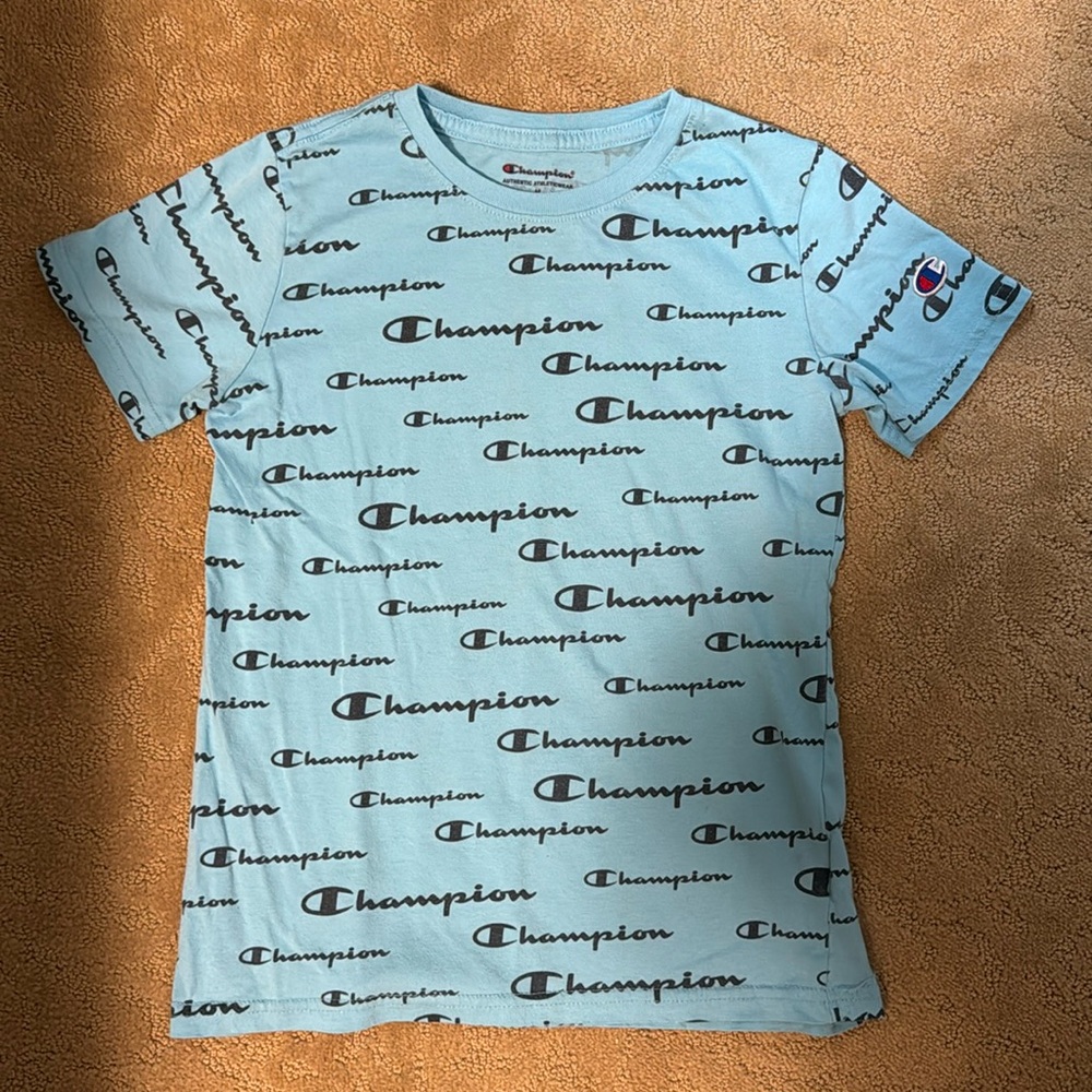 Champion Boys T-Shirt, size M